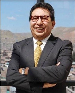 Dr. Edwin Catacora Vidangos